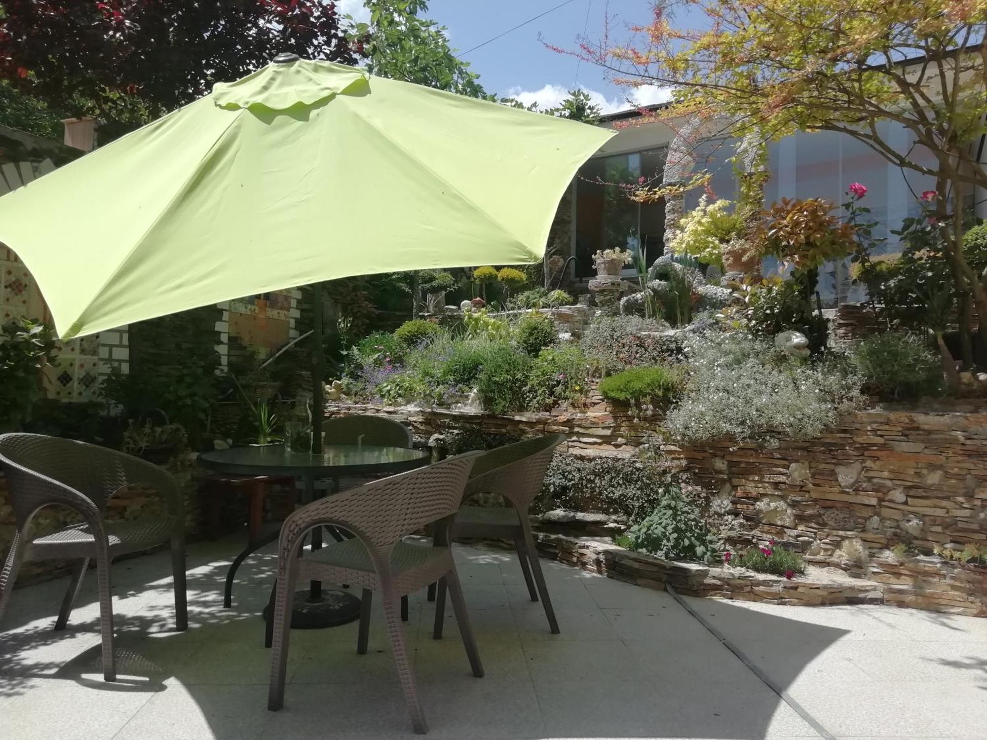 Ema Guest House Varna Exterior photo
